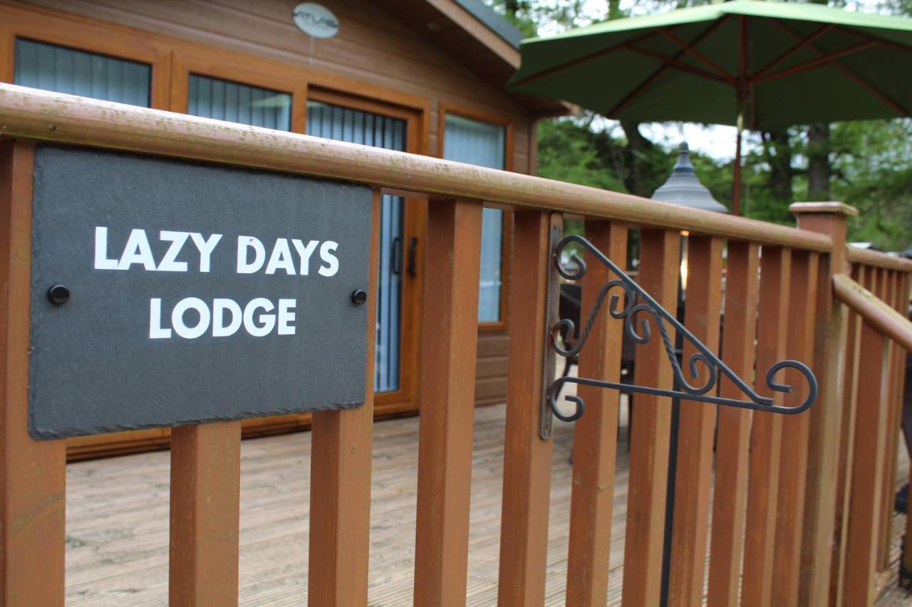 Lazy Days Lodge Glendevon Bagian luar foto