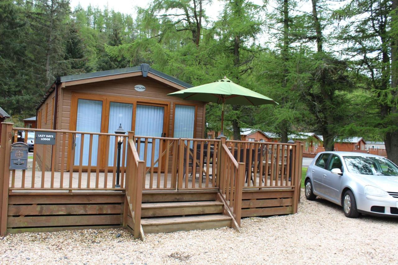 Lazy Days Lodge Glendevon Bagian luar foto