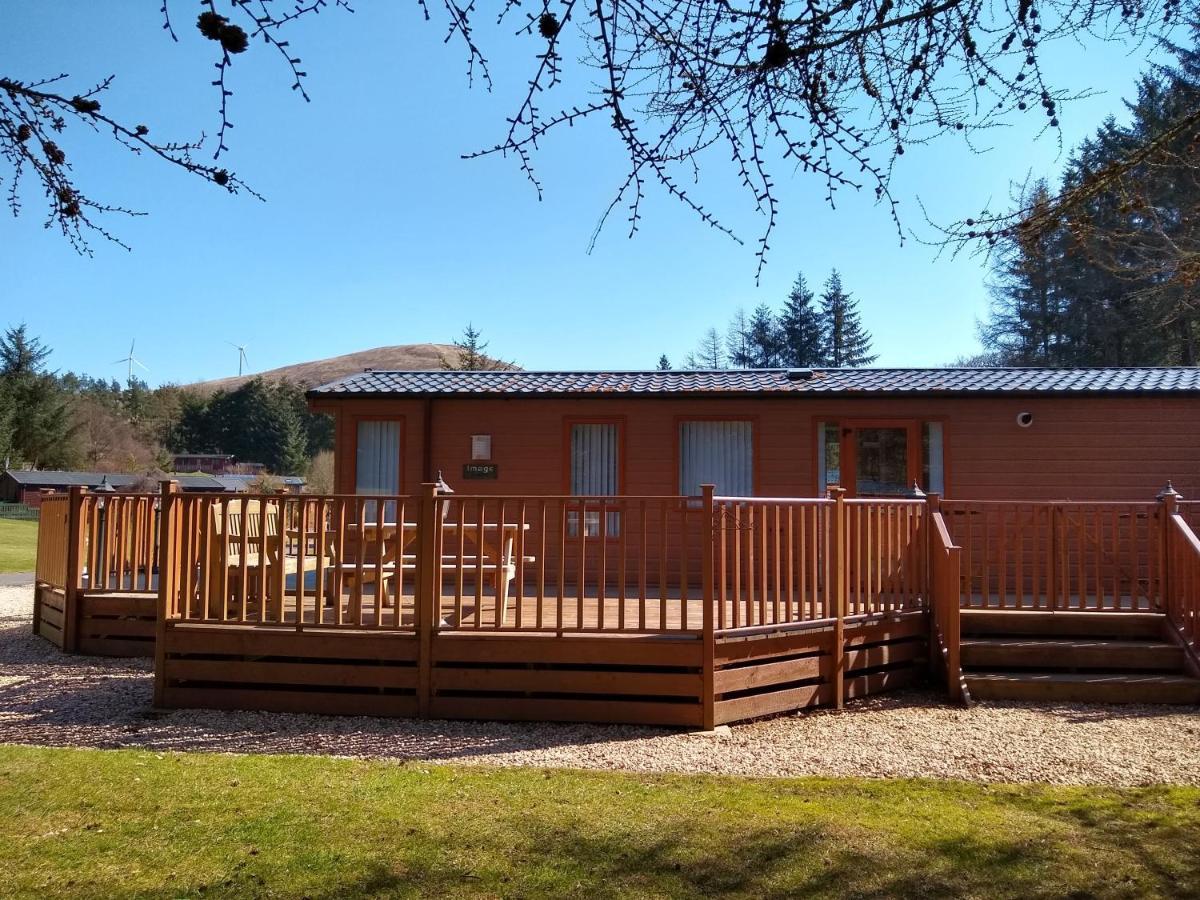 Lazy Days Lodge Glendevon Bagian luar foto