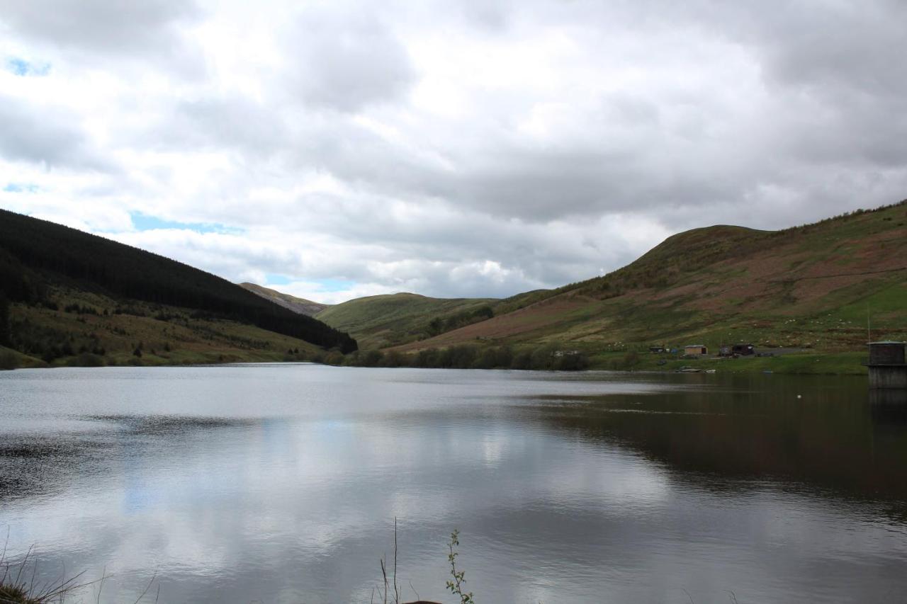 Lazy Days Lodge Glendevon Bagian luar foto