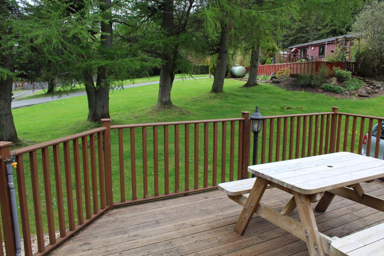 Lazy Days Lodge Glendevon Bagian luar foto