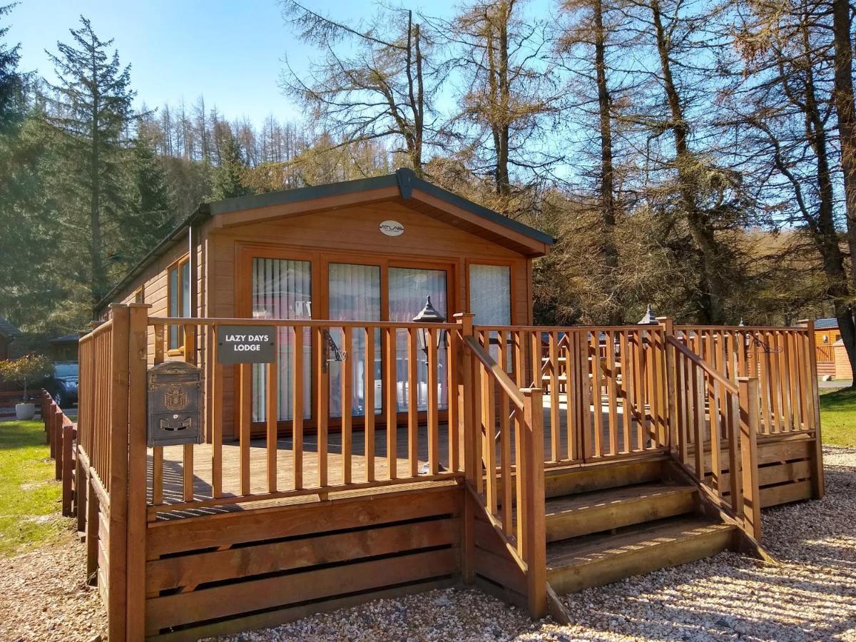Lazy Days Lodge Glendevon Bagian luar foto