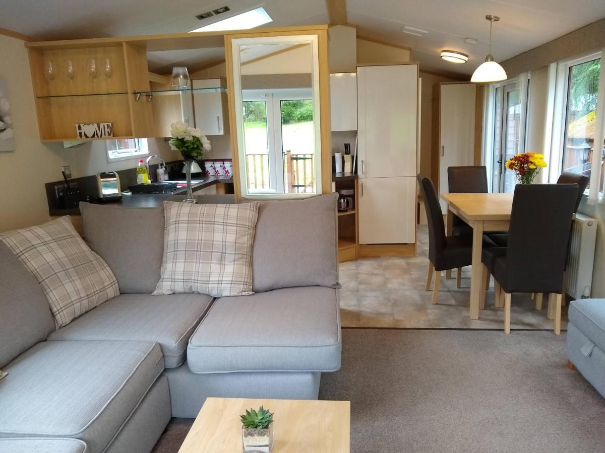 Lazy Days Lodge Glendevon Bagian luar foto